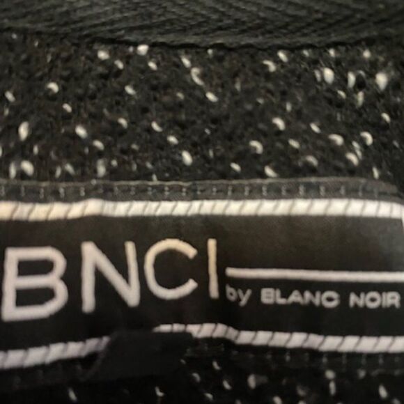BNCI by Blanc Noir sweater, size Medium - Picture 5 of 5